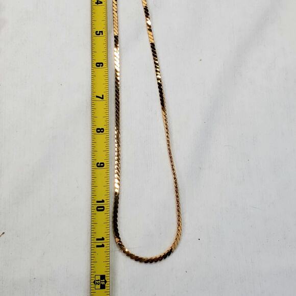 Gold Tone Necklace 11.25" Unsigned Lobster Closure - Picture 4 of 4